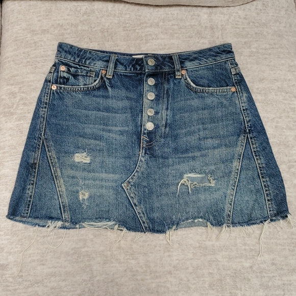 NEW! Free People Destroyed Denim A-Line Mini Skirt Sz. 27 - Picture 3 of 9
